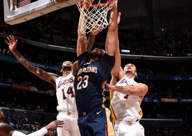 北京队横扫鹈鹕，米切尔高光表现