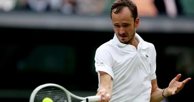 ATP总决赛逆转温网，梅德韦杰夫惊艳四座