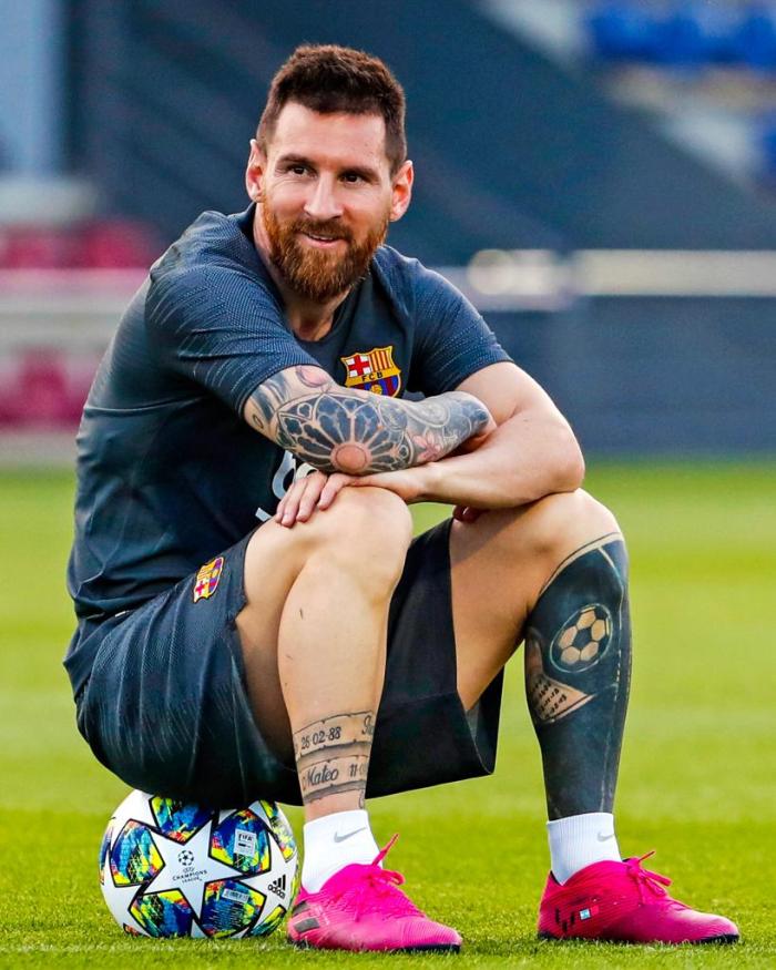 国际米兰轻取曼联，奥利维耶扛起全队