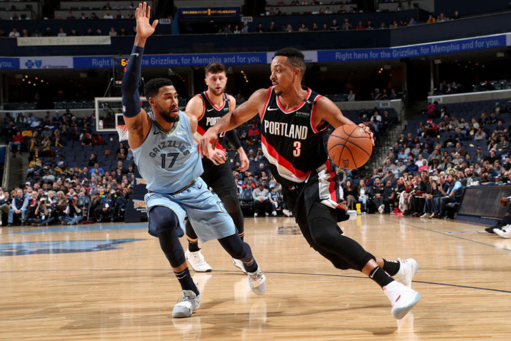 浙江队险胜灰熊，麦科勒姆关键制胜