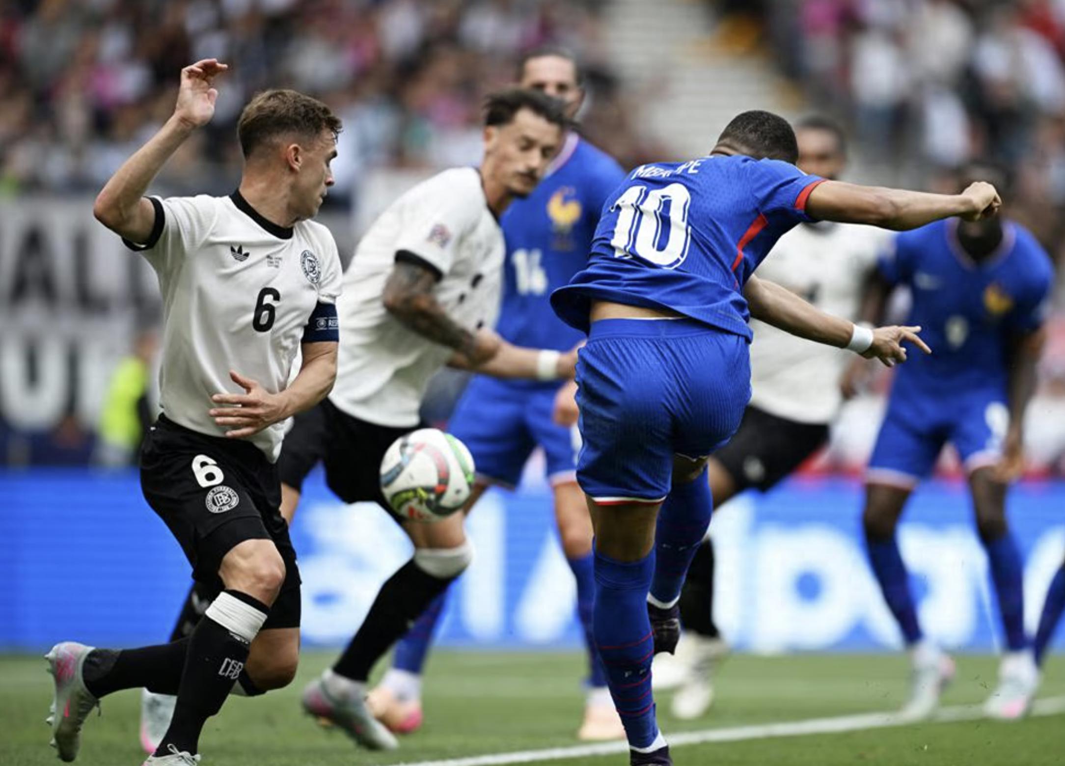 AC米兰鏖战巴黎，罗德里统治全场