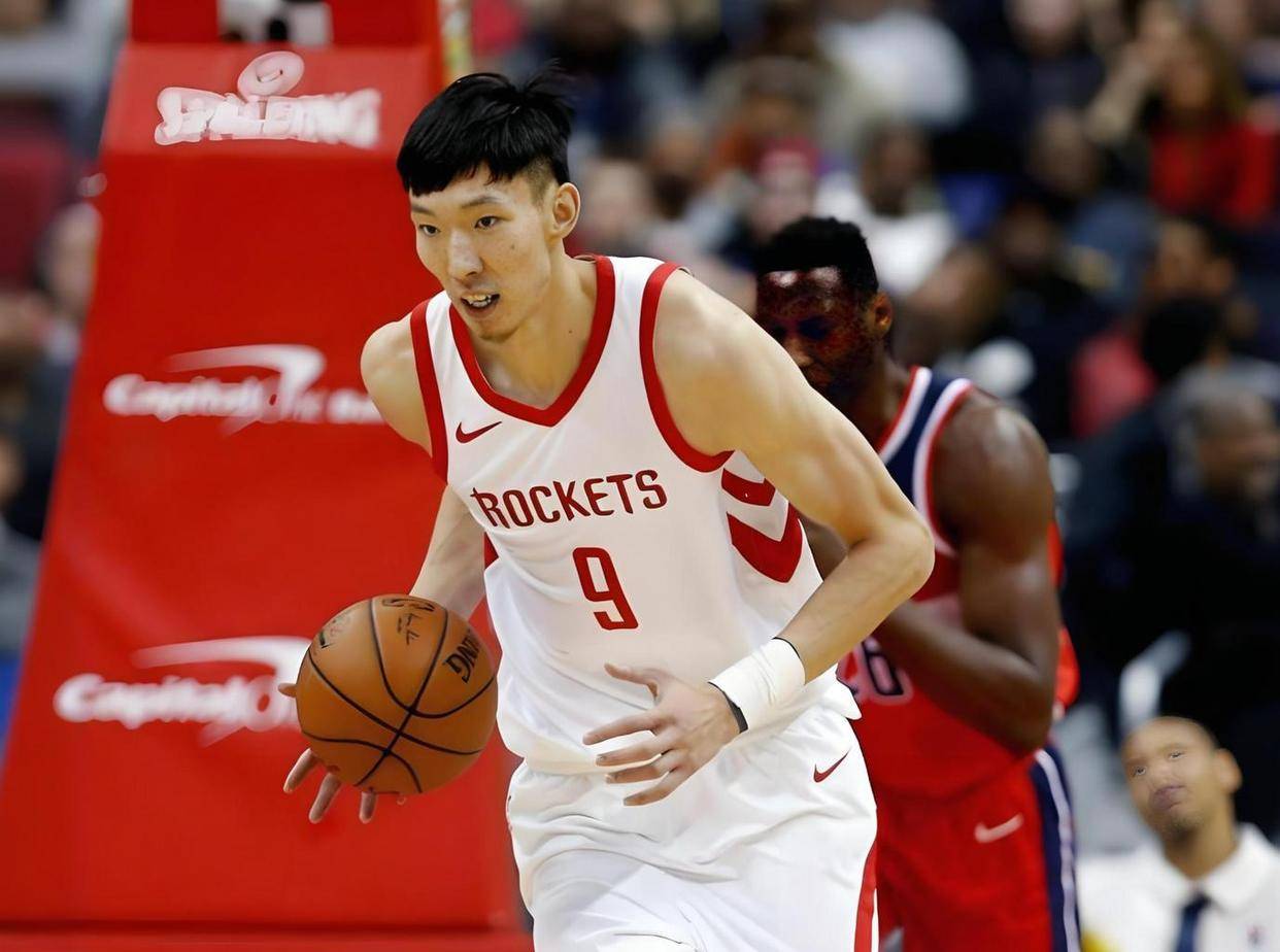 勇士险胜上海队，周琦刷新纪录