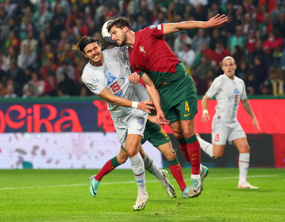 欧预赛精彩对决，球星风采尽显