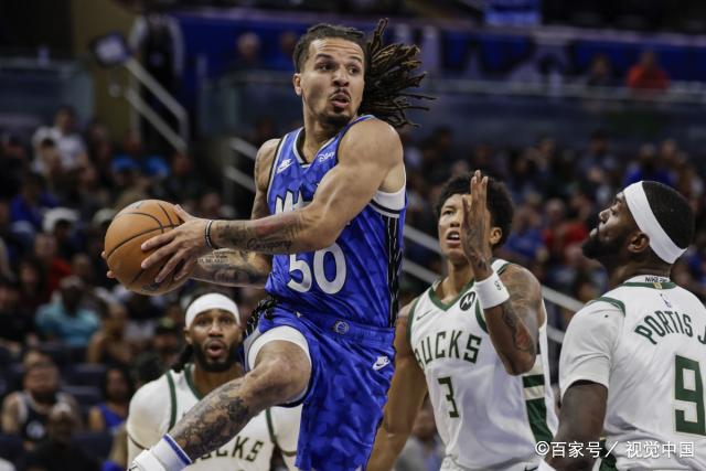 掘金翻盘深圳队，浓眉哥状态火热