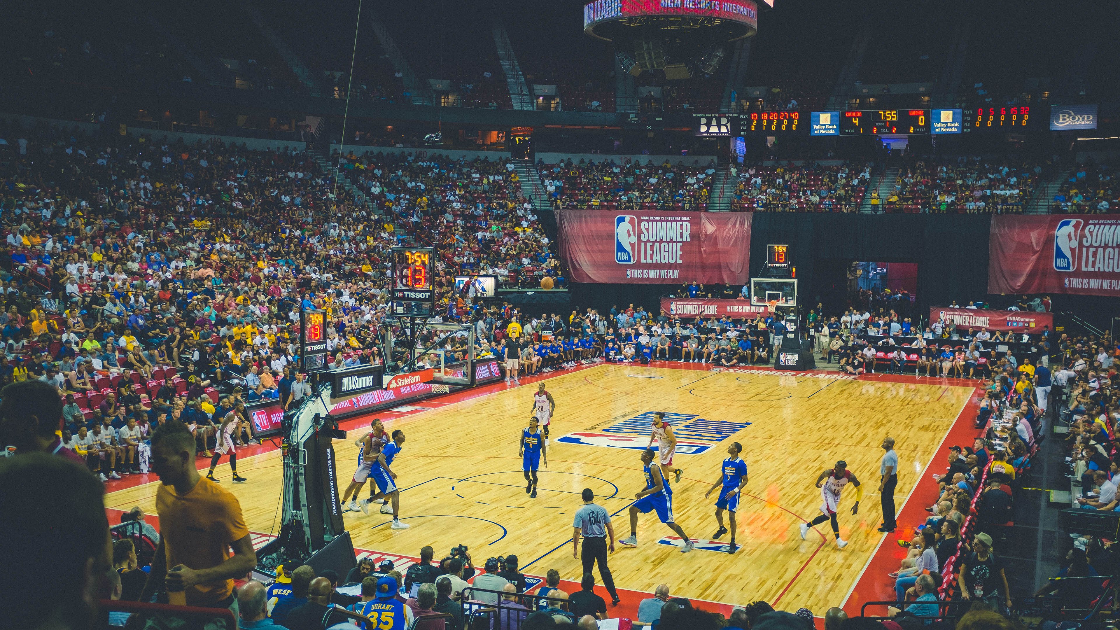 从孟菲斯到杭州，小贾伦爆发之夜，广厦队跨洋战术击溃热火最后防线
