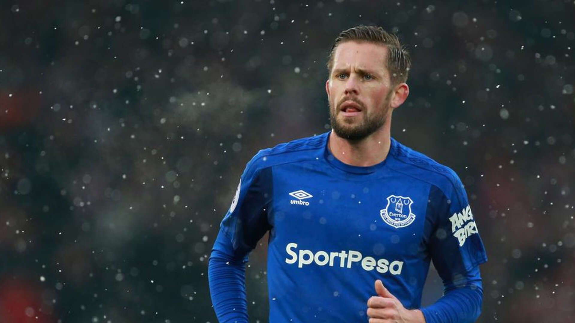 雨林奇迹，哥斯达黎加草根队击败国际米兰，德里赫特点燃的不只是赛场