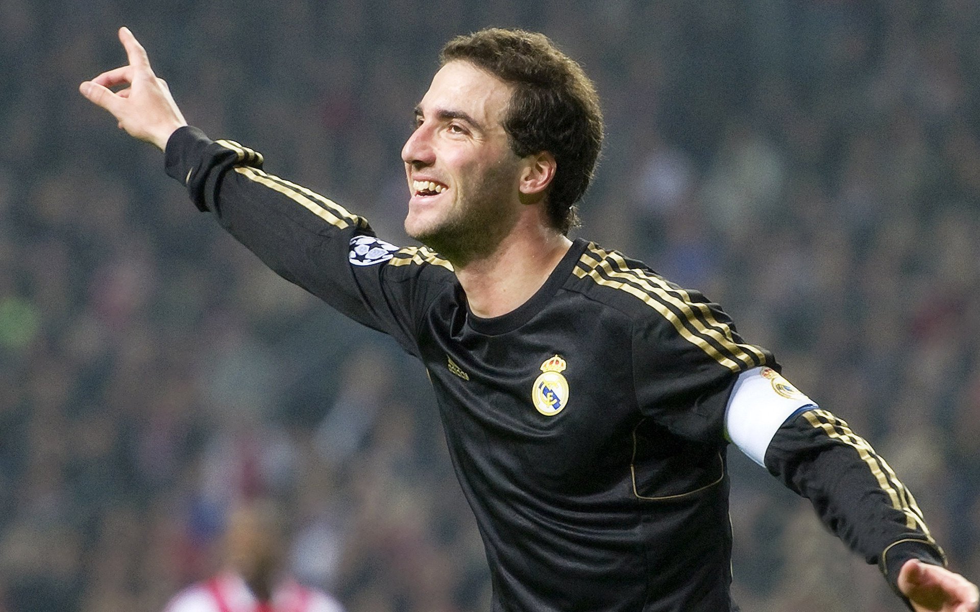 门迪关键回合不手软，洪都拉斯血拼葡萄牙